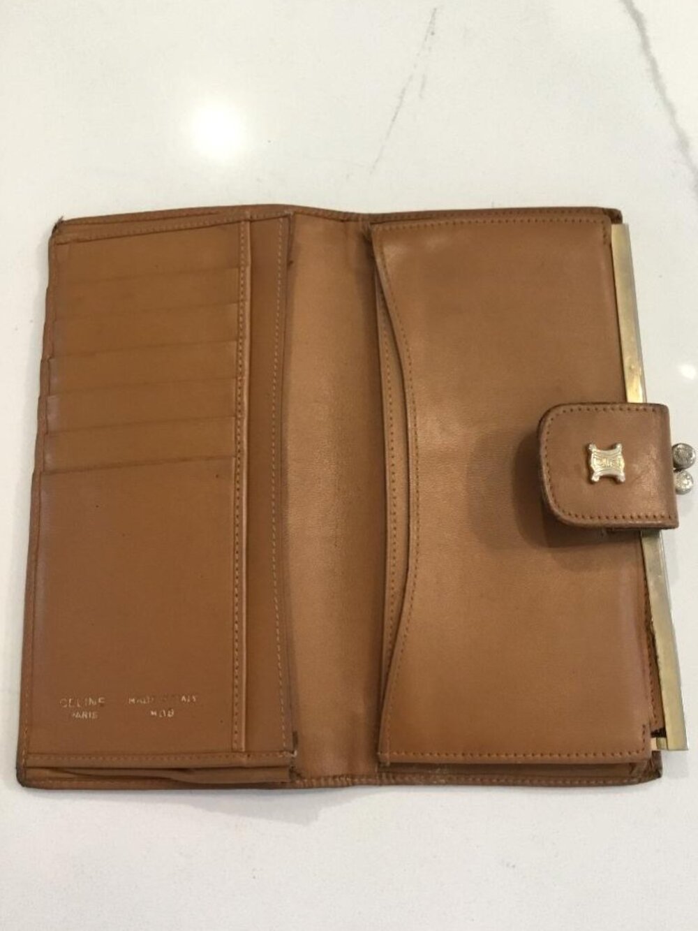 Vintage Celine BiFold Long Wallet in Tan & Beige with Macadam Clasp & Kiss lock - Picture 9 of 12